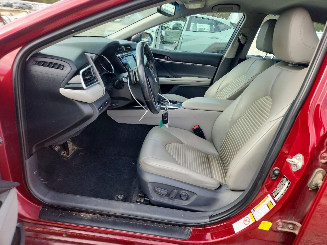 2018 TOYOTA CAMRY