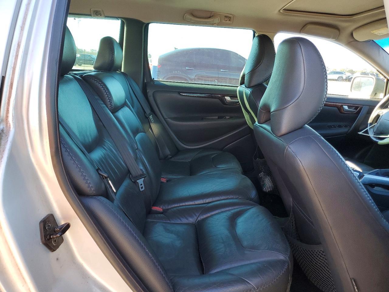 2006 VOLVO XC70