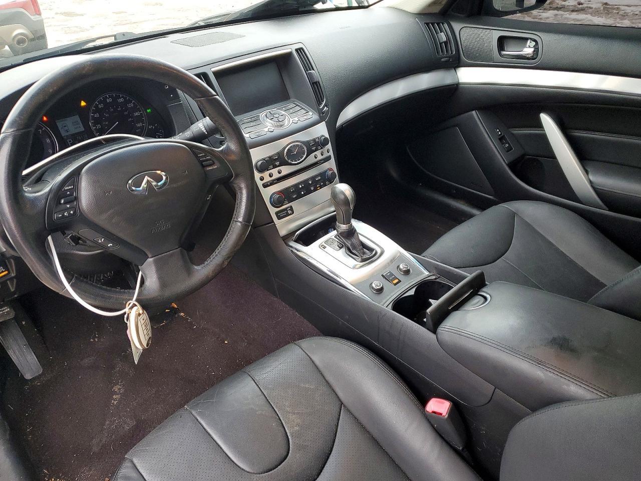 2013 INFINITI G37