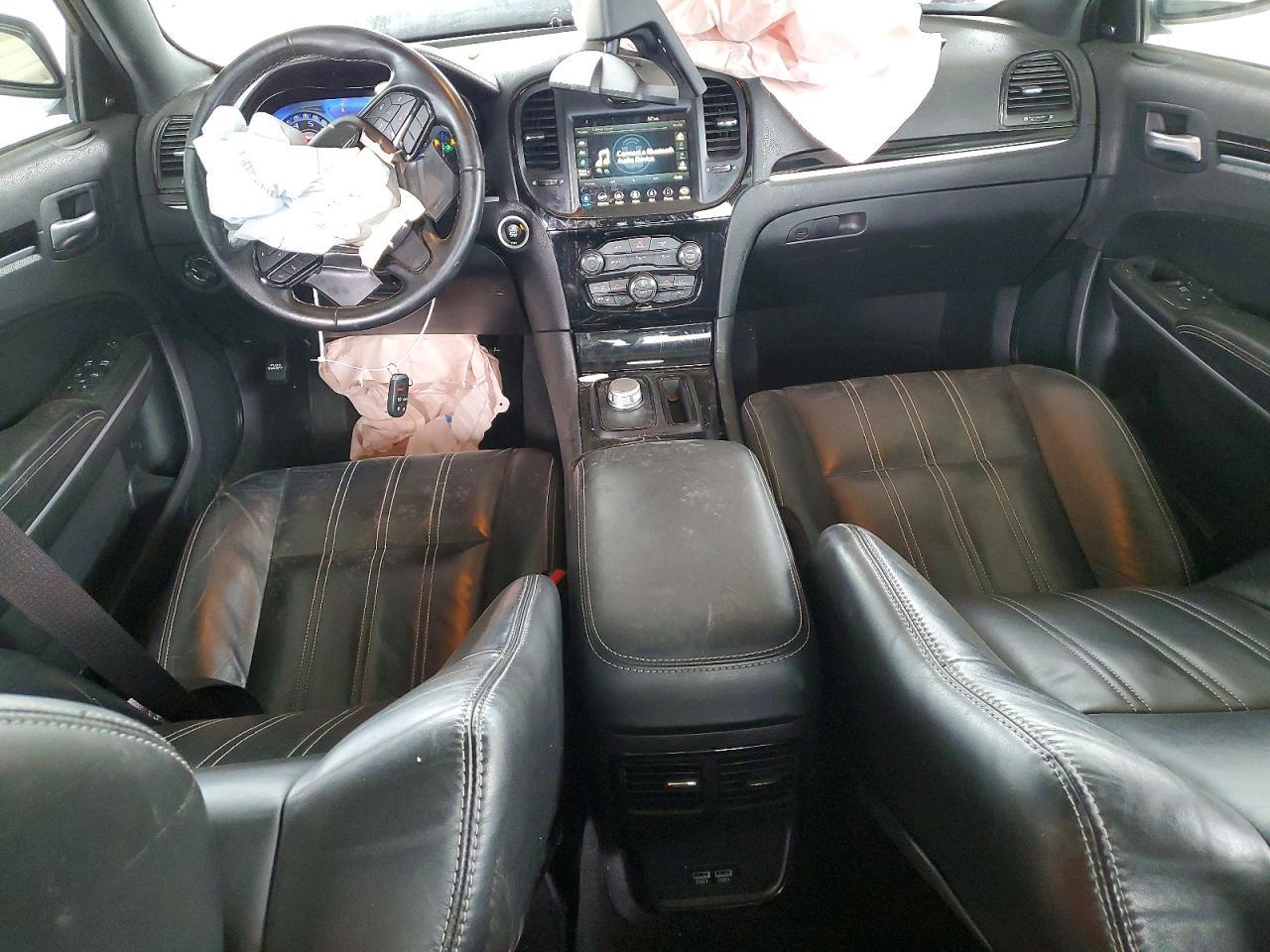 2022 CHRYSLER 300