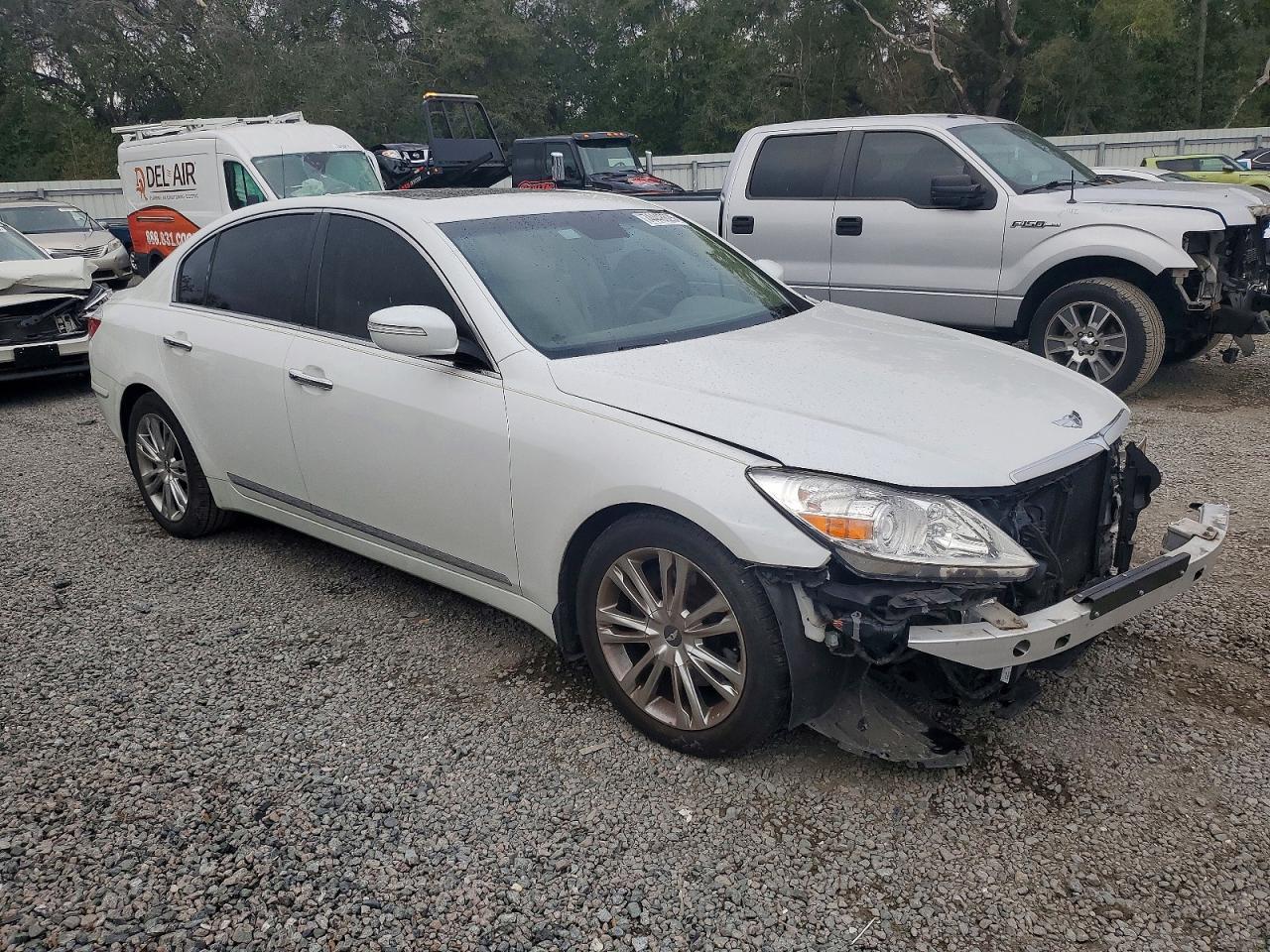 2011 HYUNDAI GENESIS
