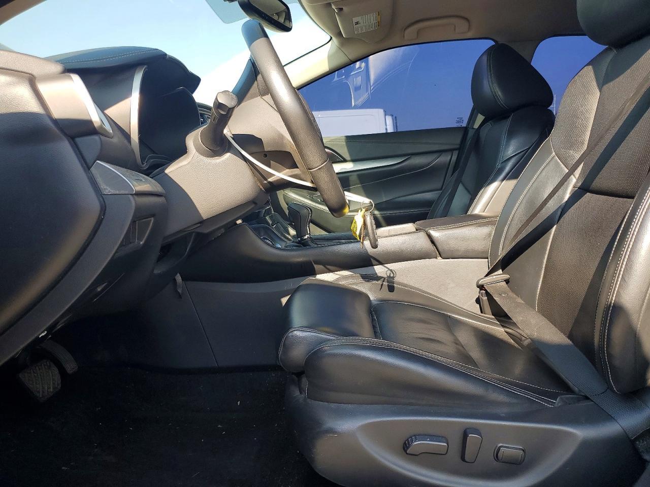2017 NISSAN Maxima