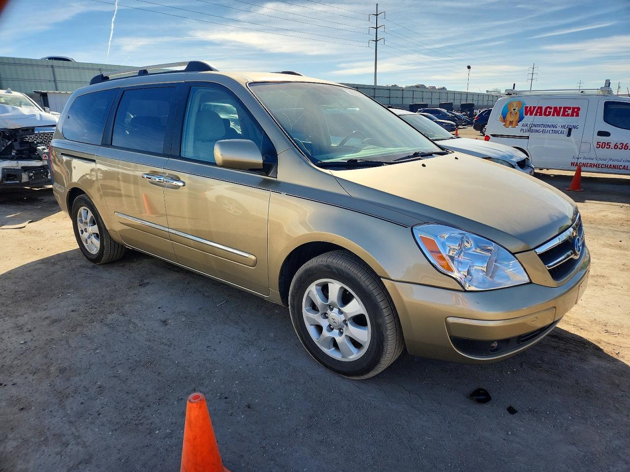 2007 HYUNDAI Entourage