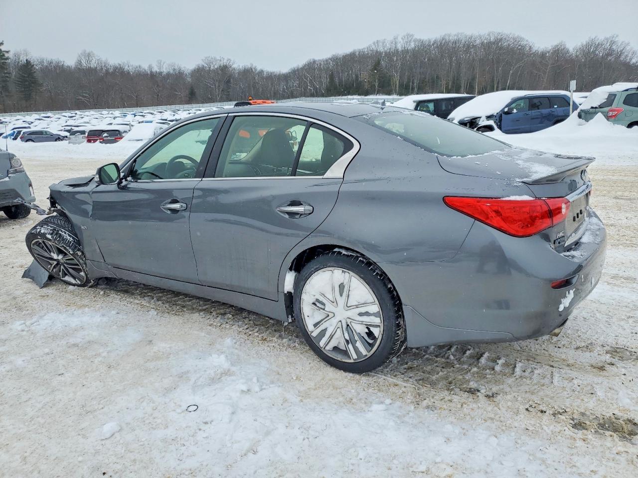 2016 INFINITI Q50