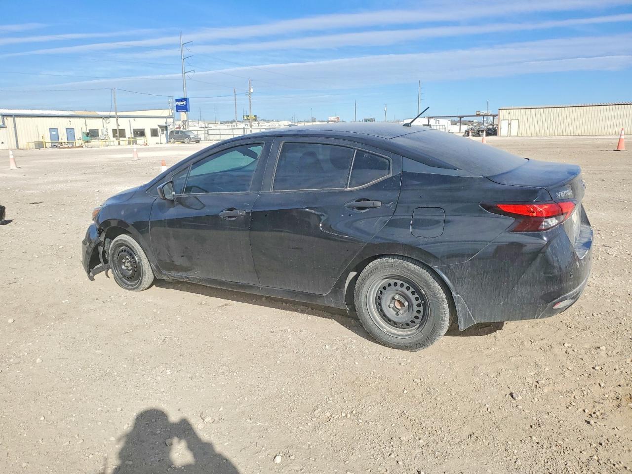 2021 NISSAN VERSA
