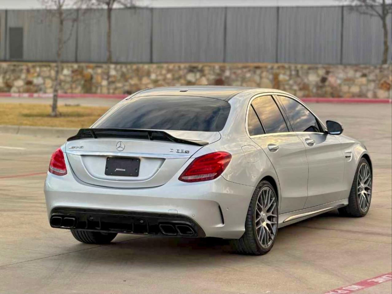 2016 MERCEDES-BENZ C-CLASS