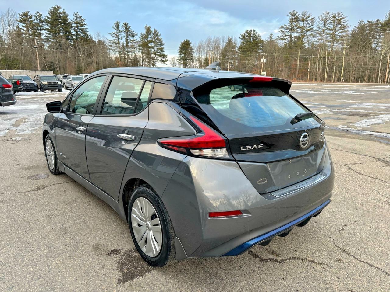 2019 NISSAN LEAF