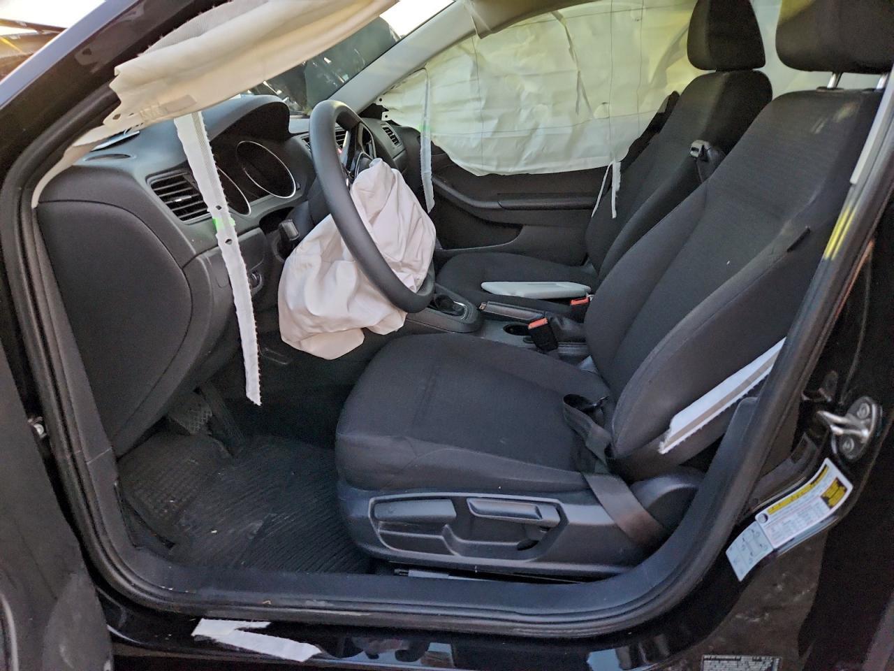 2016 VOLKSWAGEN JETTA