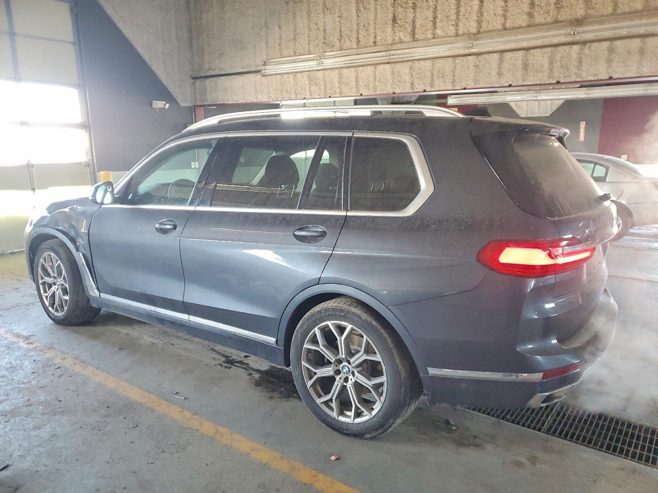 2020 BMW X7