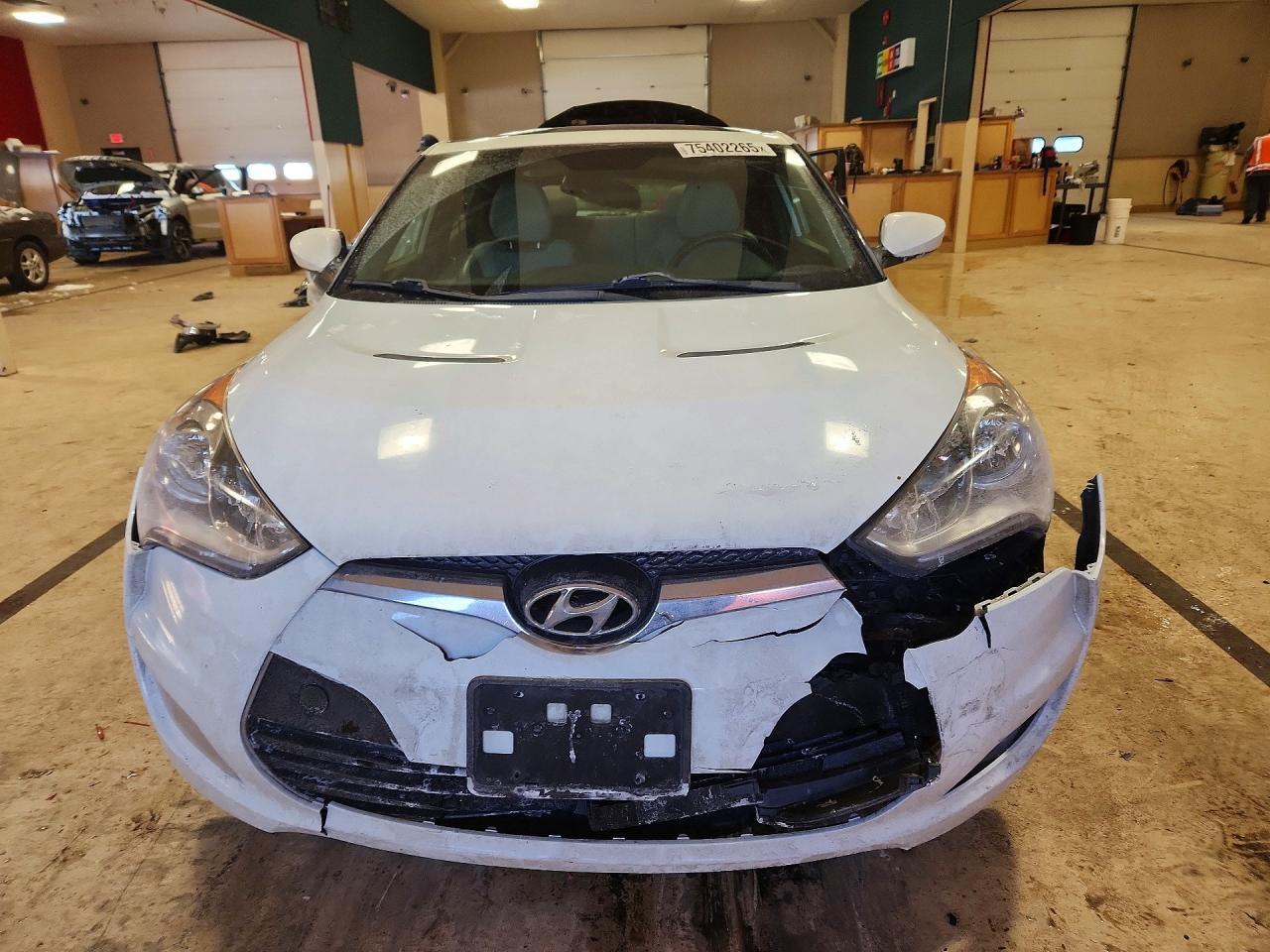 2013 HYUNDAI VELOSTER