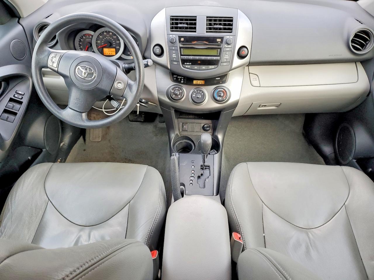 2011 TOYOTA RAV4