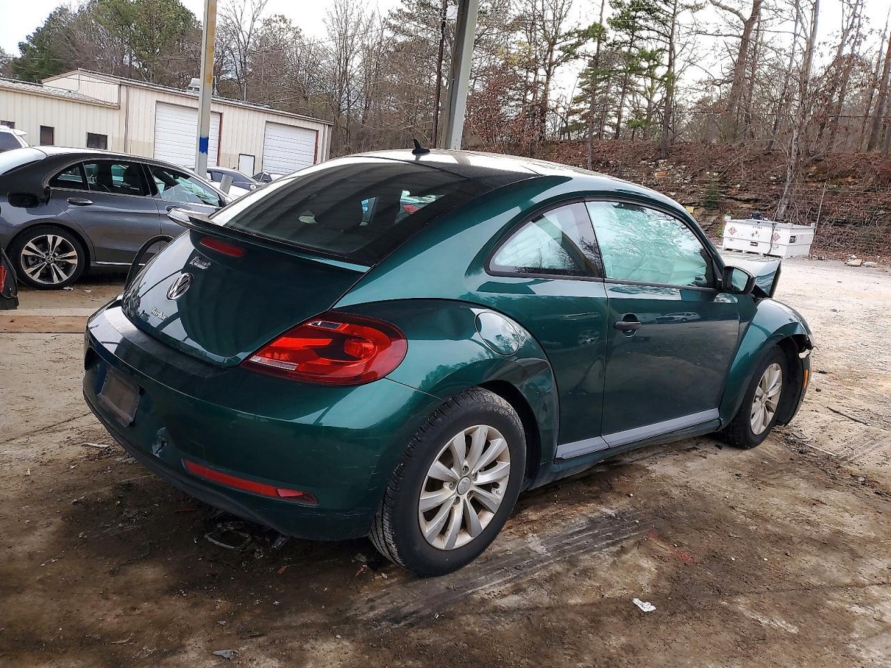 2018 VOLKSWAGEN Beetle