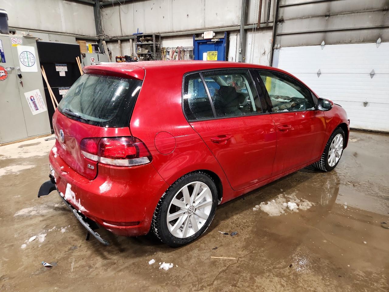 2011 VOLKSWAGEN GOLF