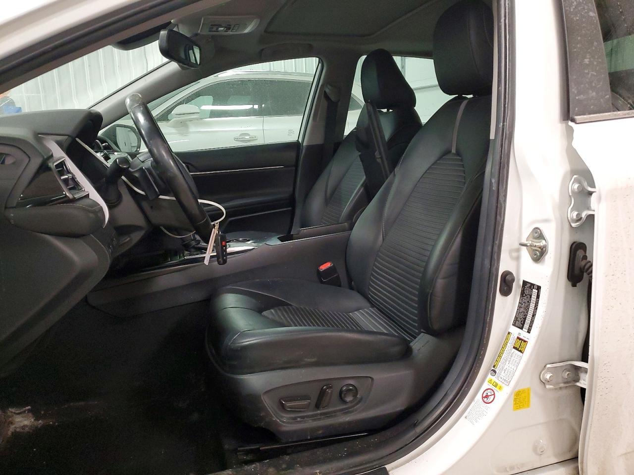 2019 TOYOTA CAMRY