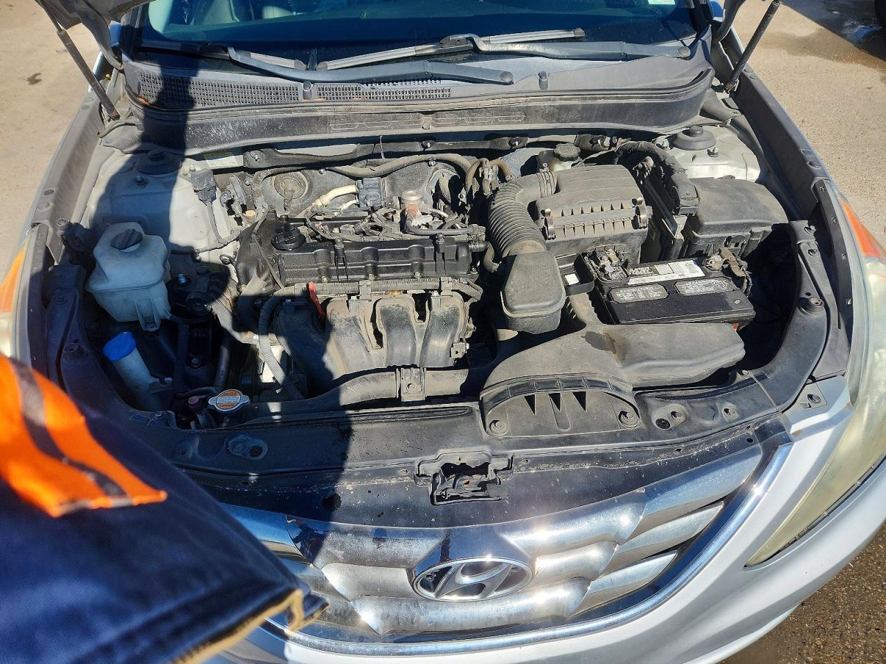 2011 HYUNDAI SONATA