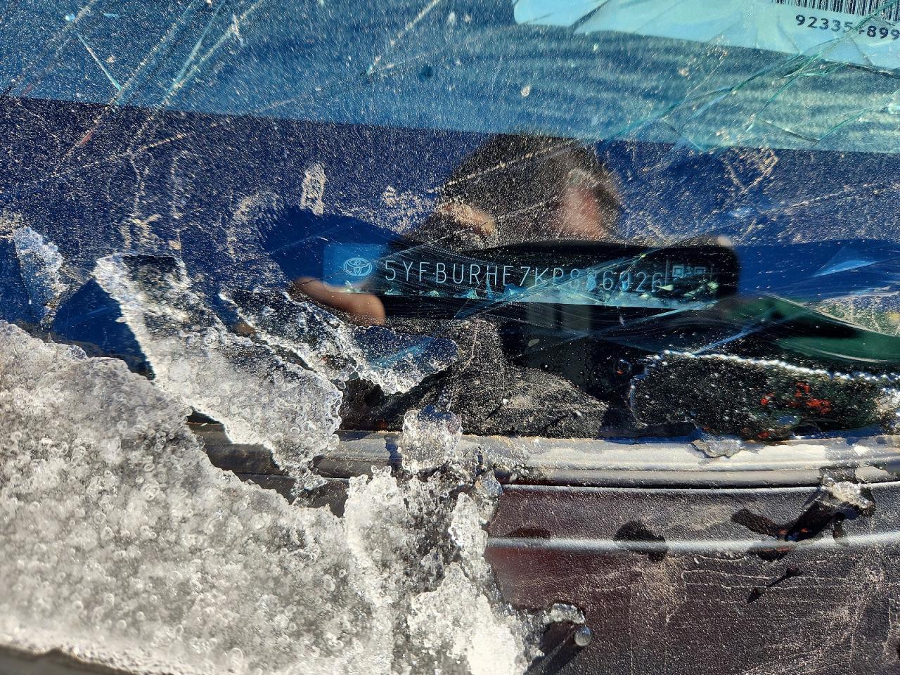 2019 TOYOTA COROLLA