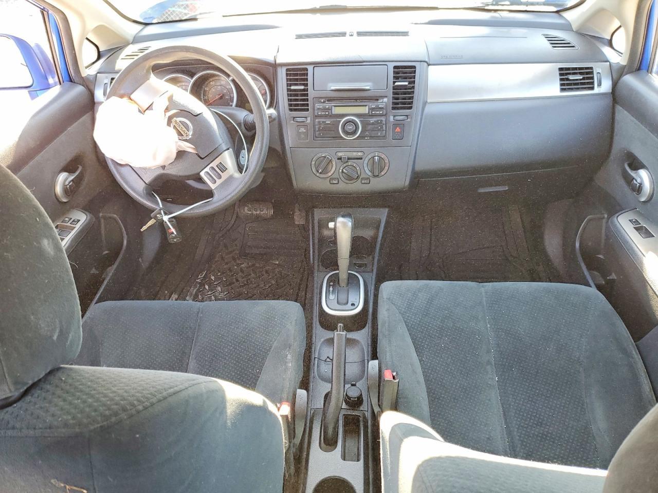 2010 NISSAN VERSA