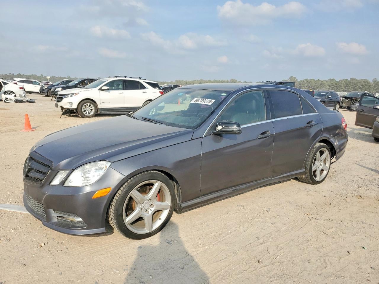 2013 MERCEDES-BENZ E-Class