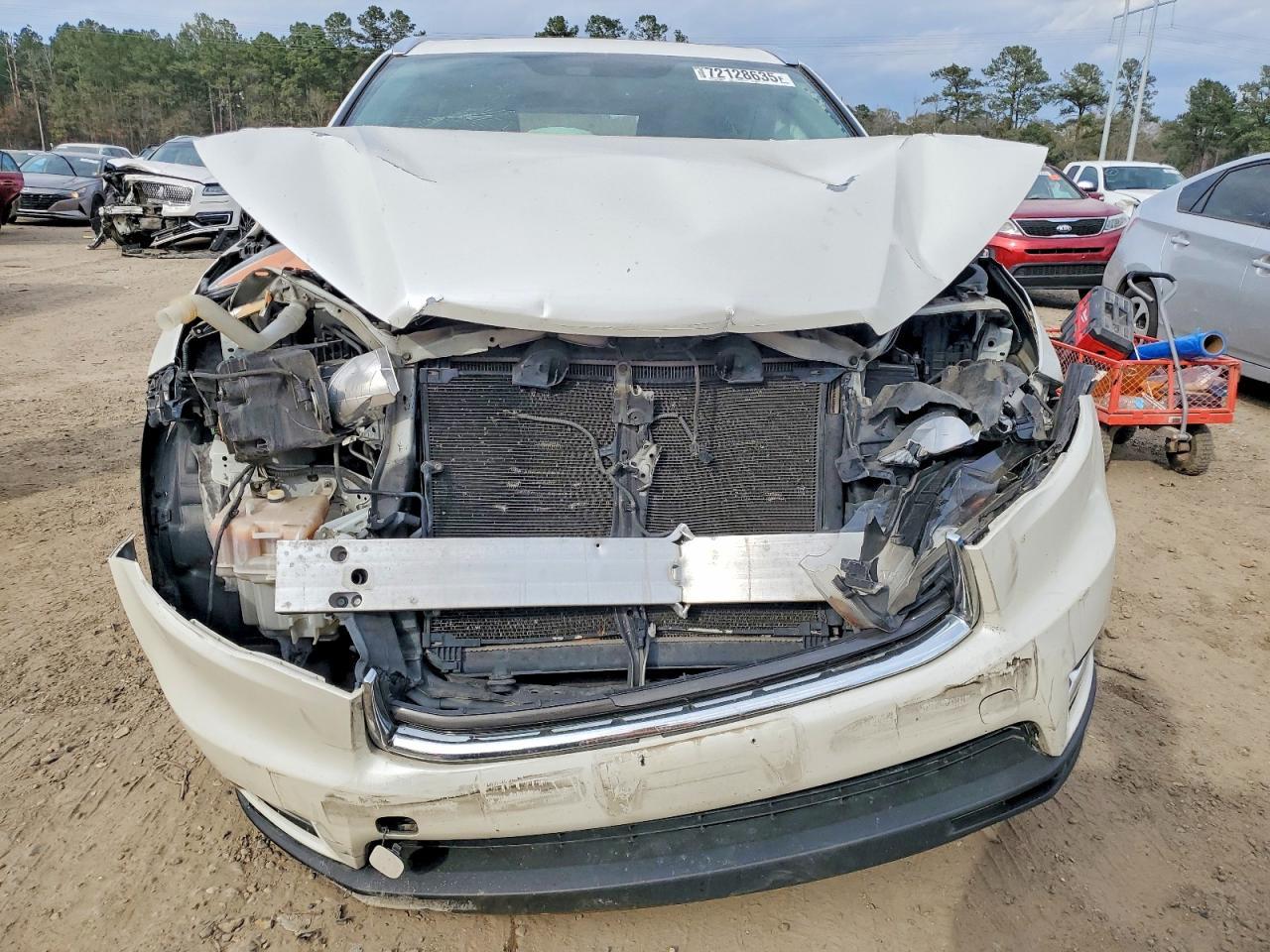 2016 TOYOTA HIGHLANDER