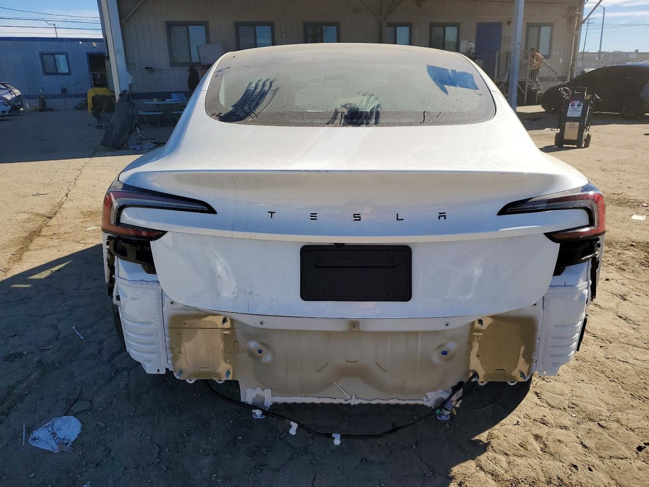 2026 TESLA MODEL 3