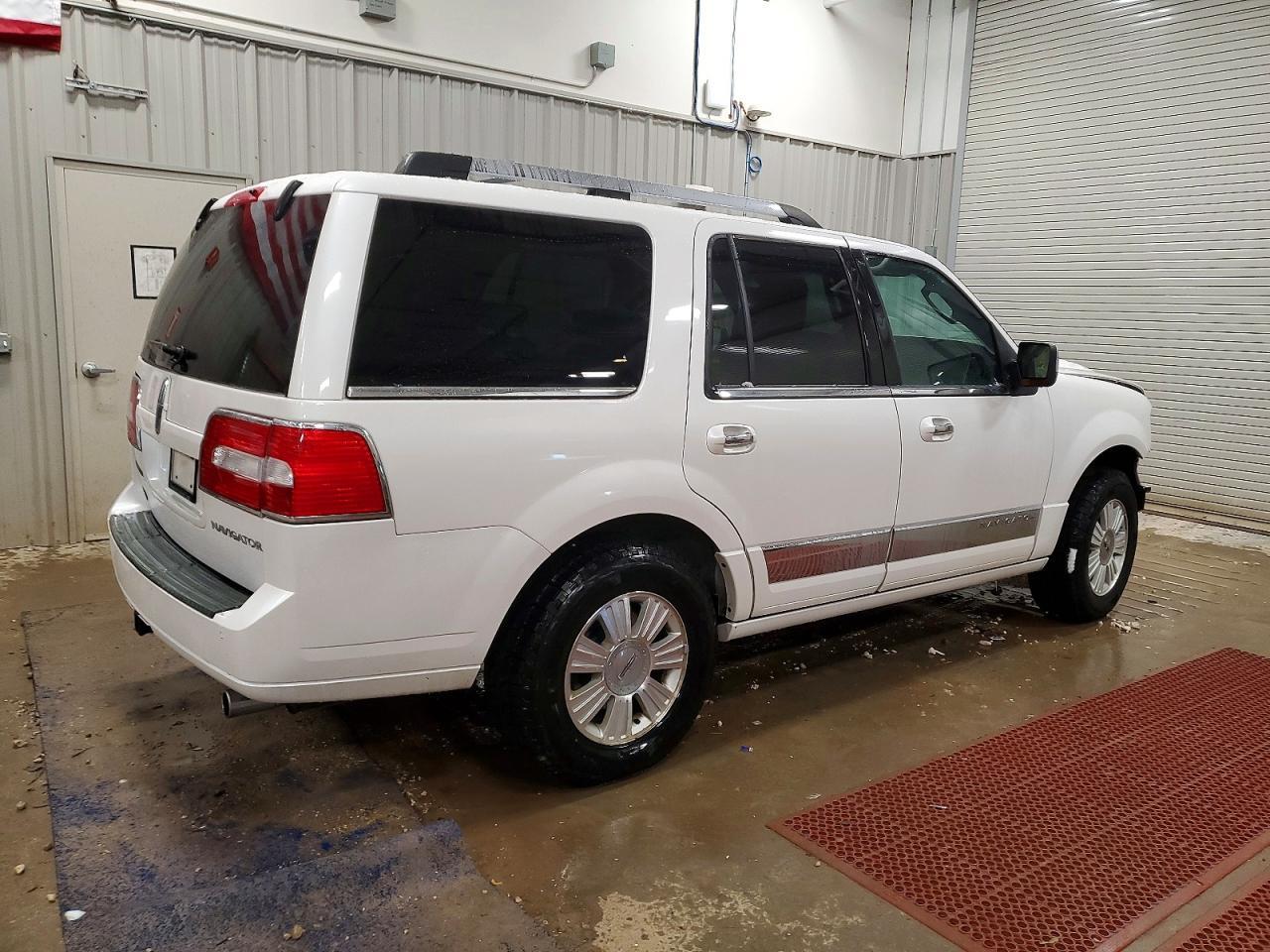 2010 LINCOLN Navigator