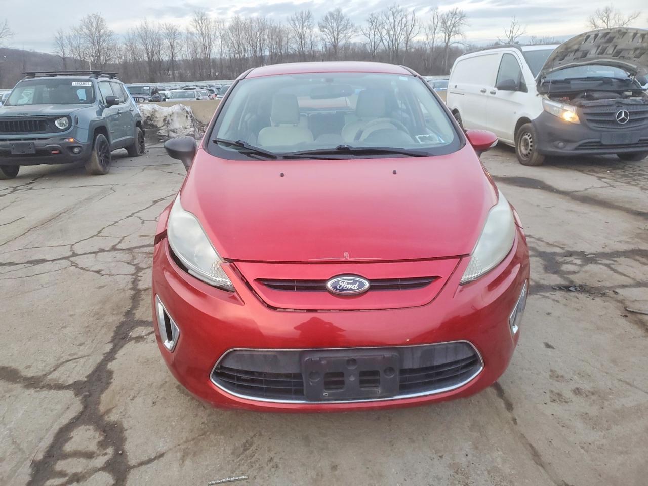 2012 FORD Fiesta