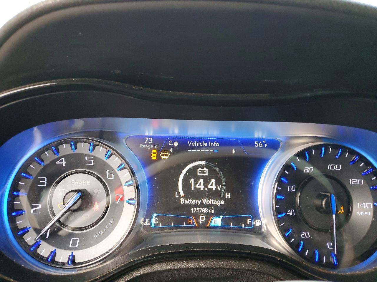 2016 CHRYSLER 300