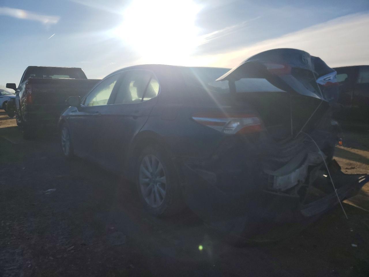 2018 TOYOTA CAMRY