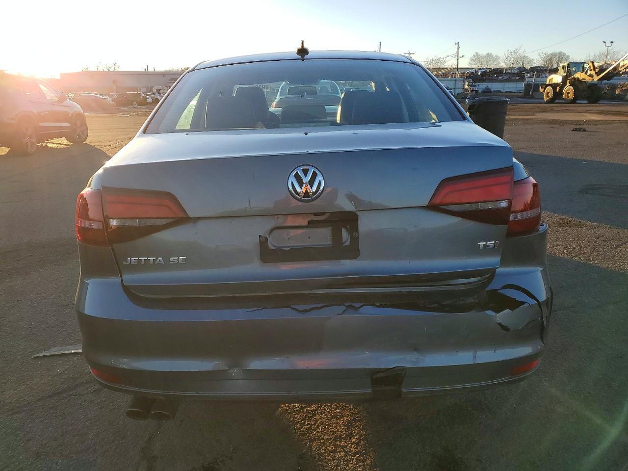 2018 VOLKSWAGEN JETTA