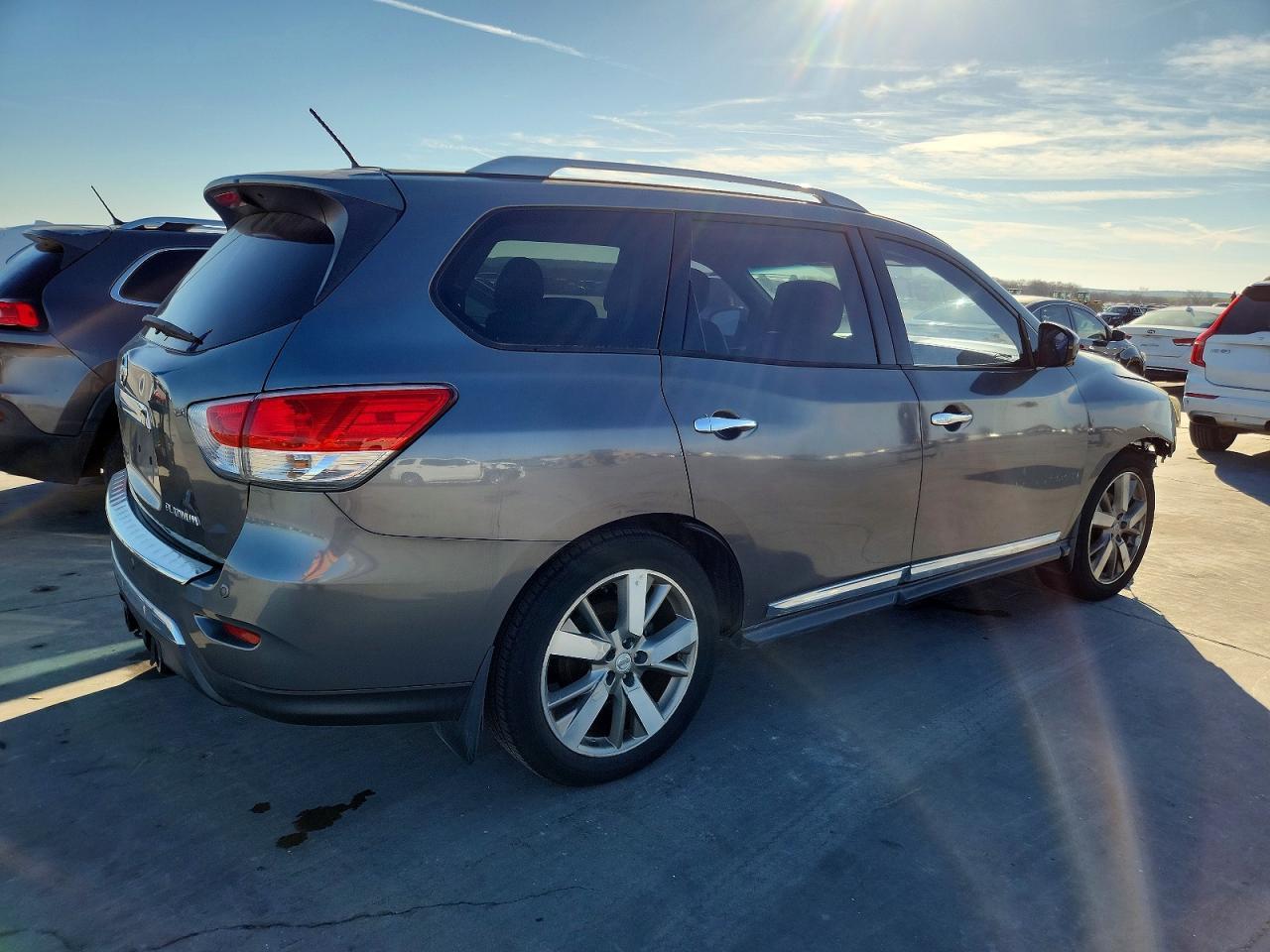 2015 NISSAN PATHFINDER