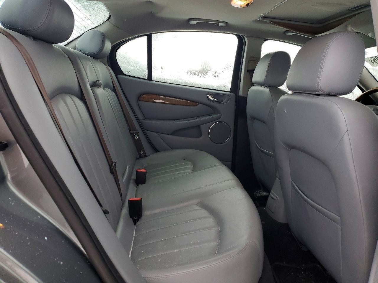 2004 JAGUAR X-Type