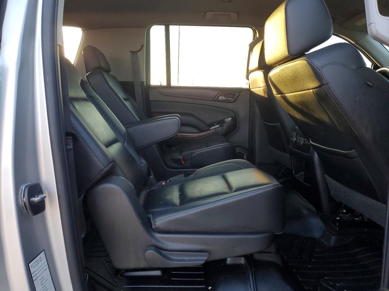 2017 CHEVROLET Suburban