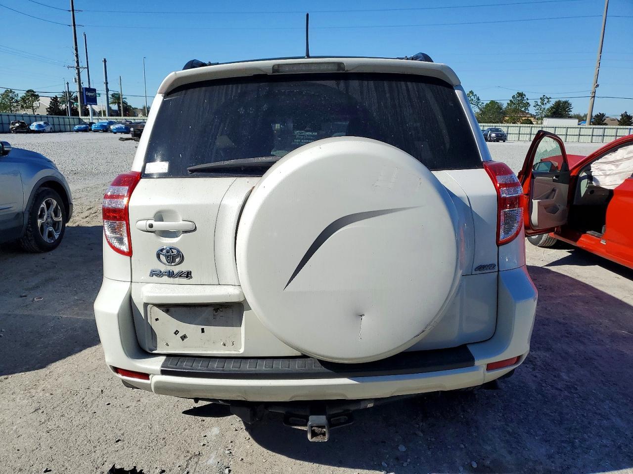 2011 TOYOTA RAV4