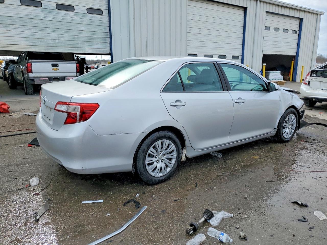 2013 TOYOTA CAMRY