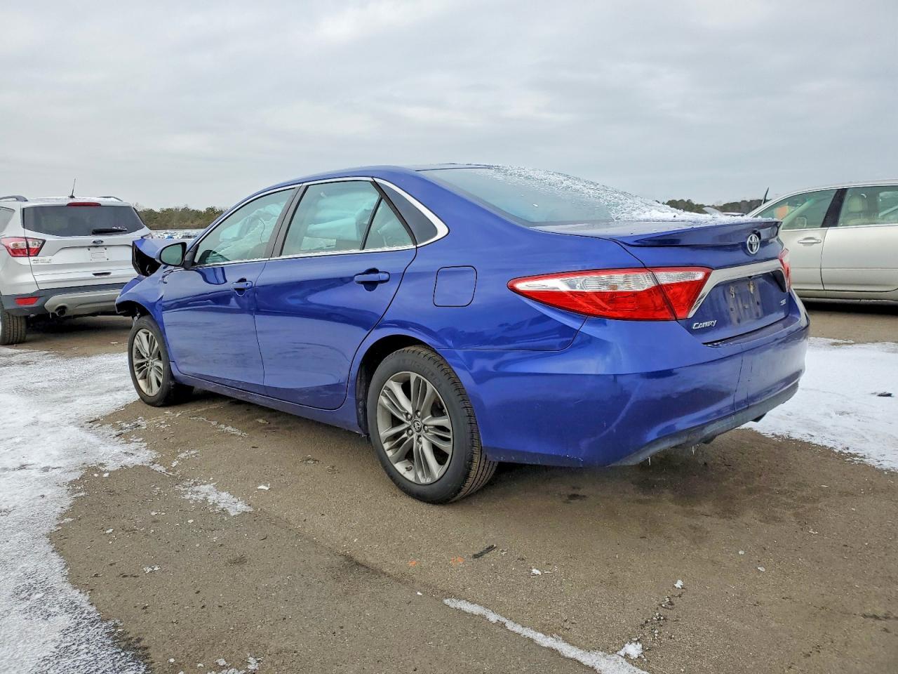 2015 TOYOTA CAMRY