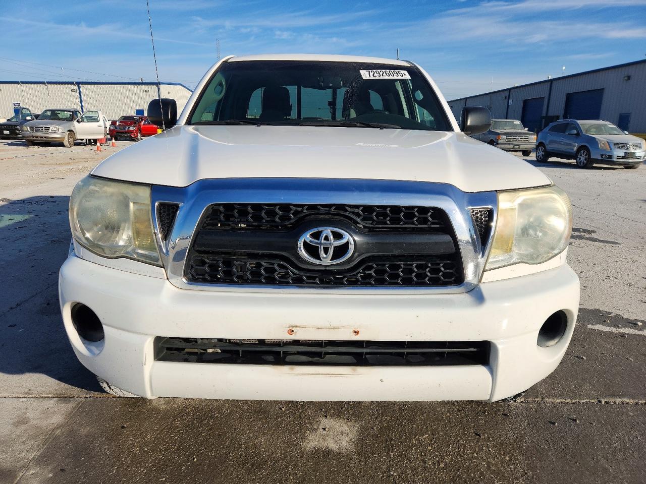 2011 TOYOTA TACOMA