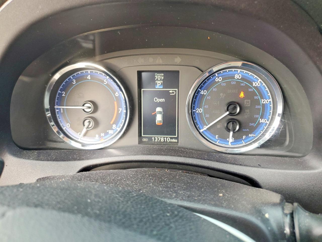 2017 TOYOTA COROLLA
