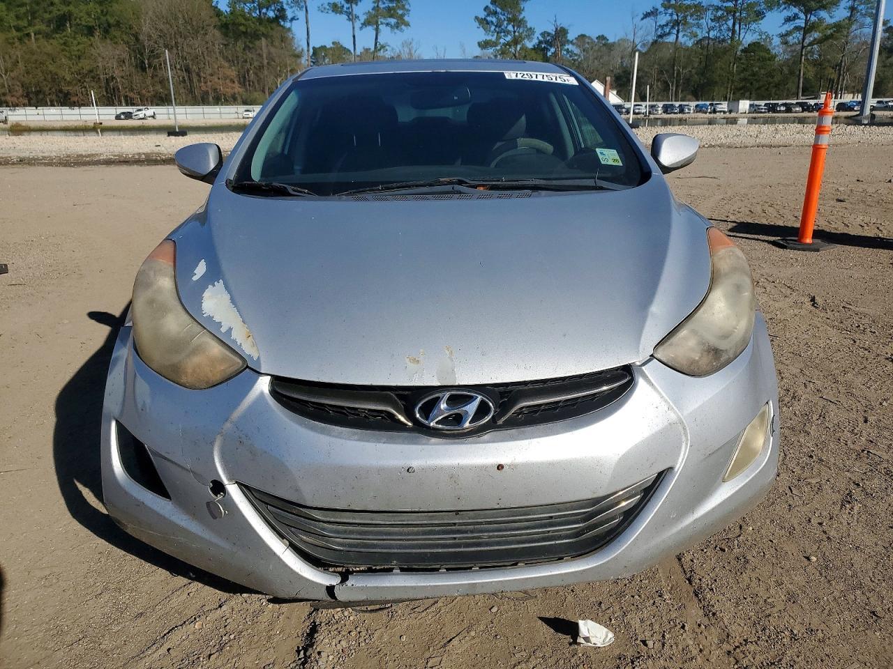 2012 HYUNDAI ELANTRA
