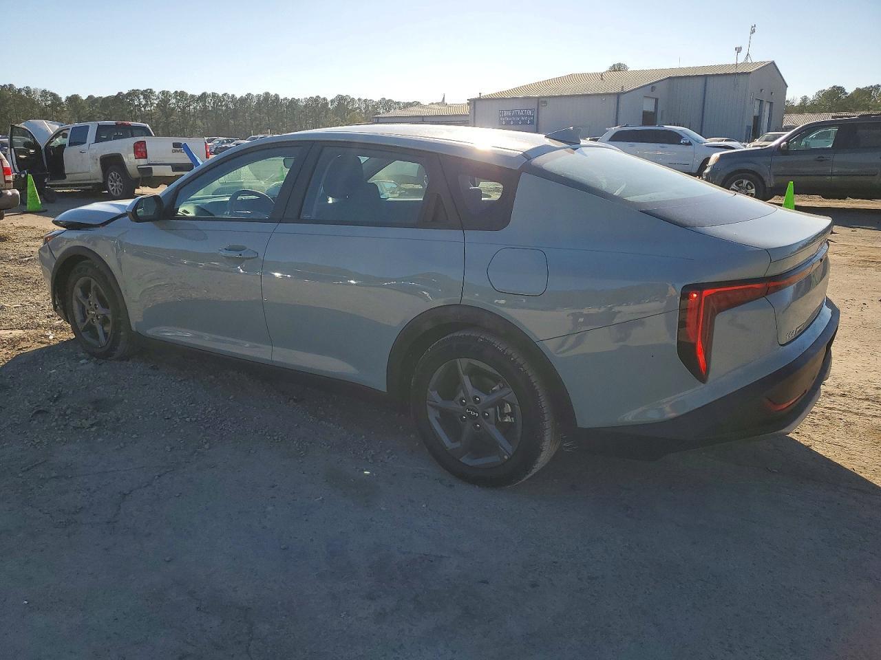 2025 KIA K4