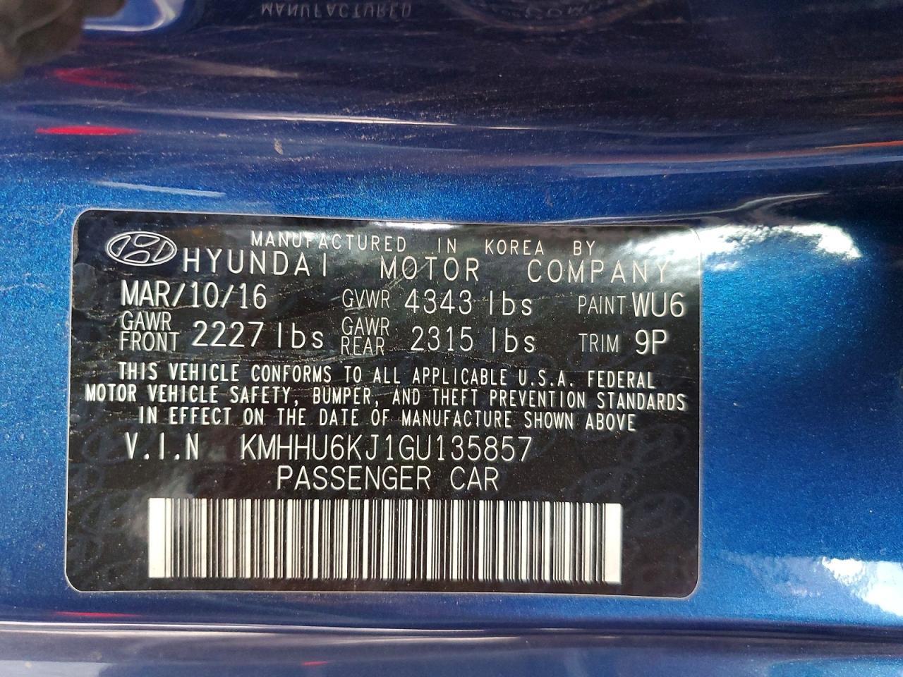 2016 HYUNDAI GENESIS