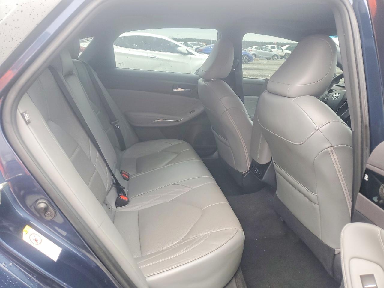 2019 TOYOTA Avalon