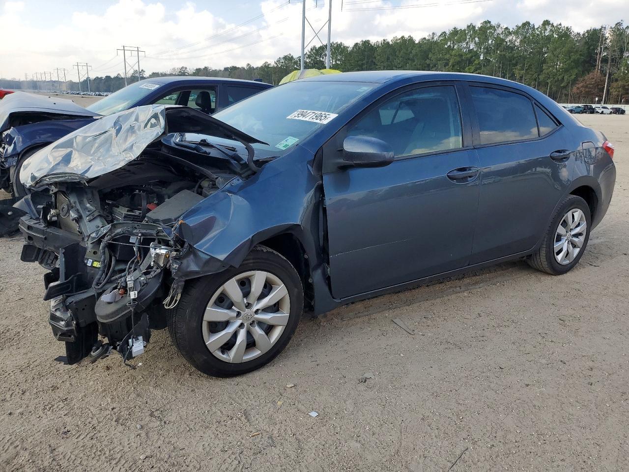 2015 TOYOTA COROLLA