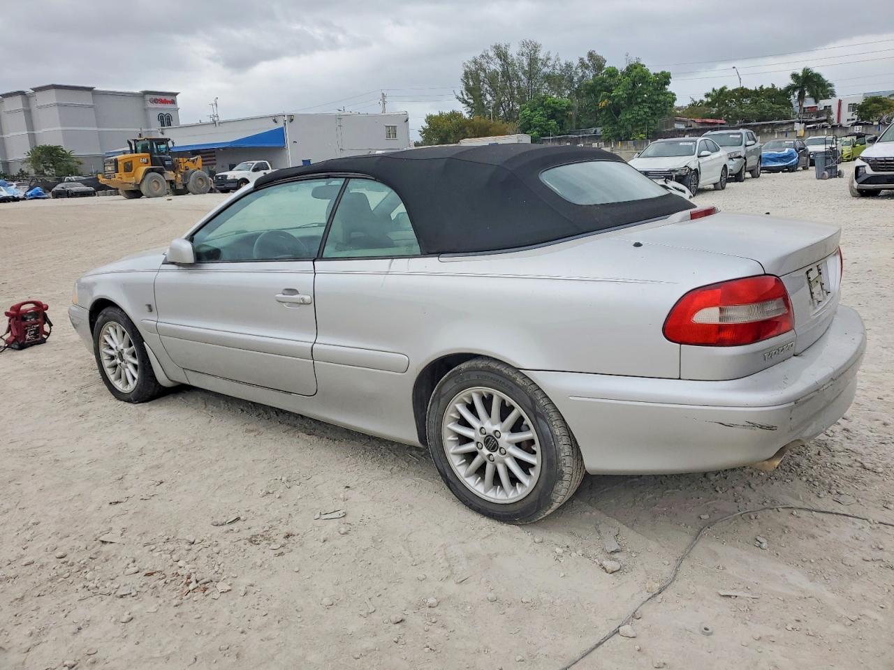 2000 VOLVO C70