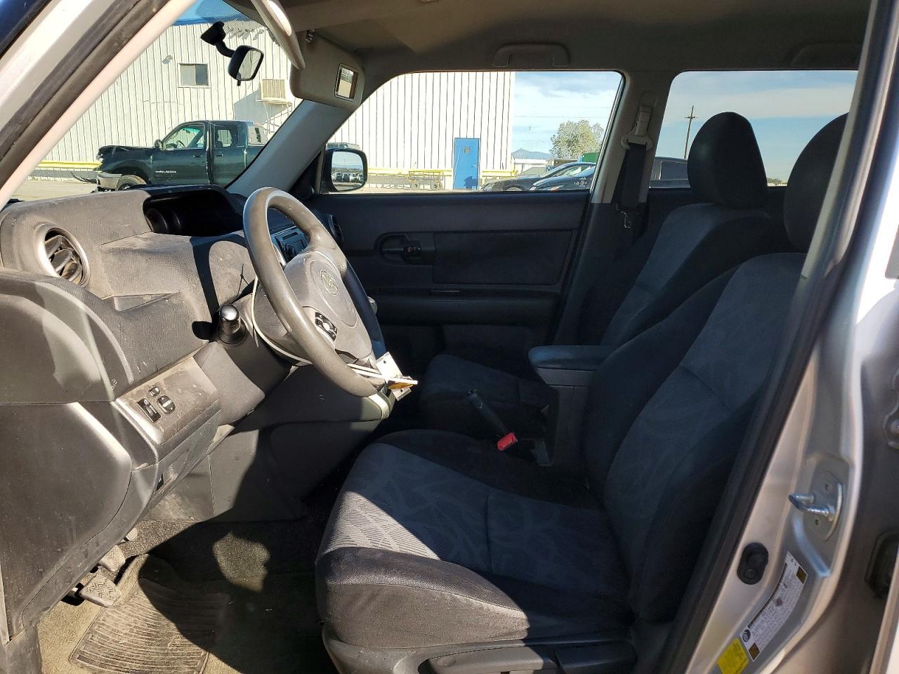 2012 TOYOTA SCION