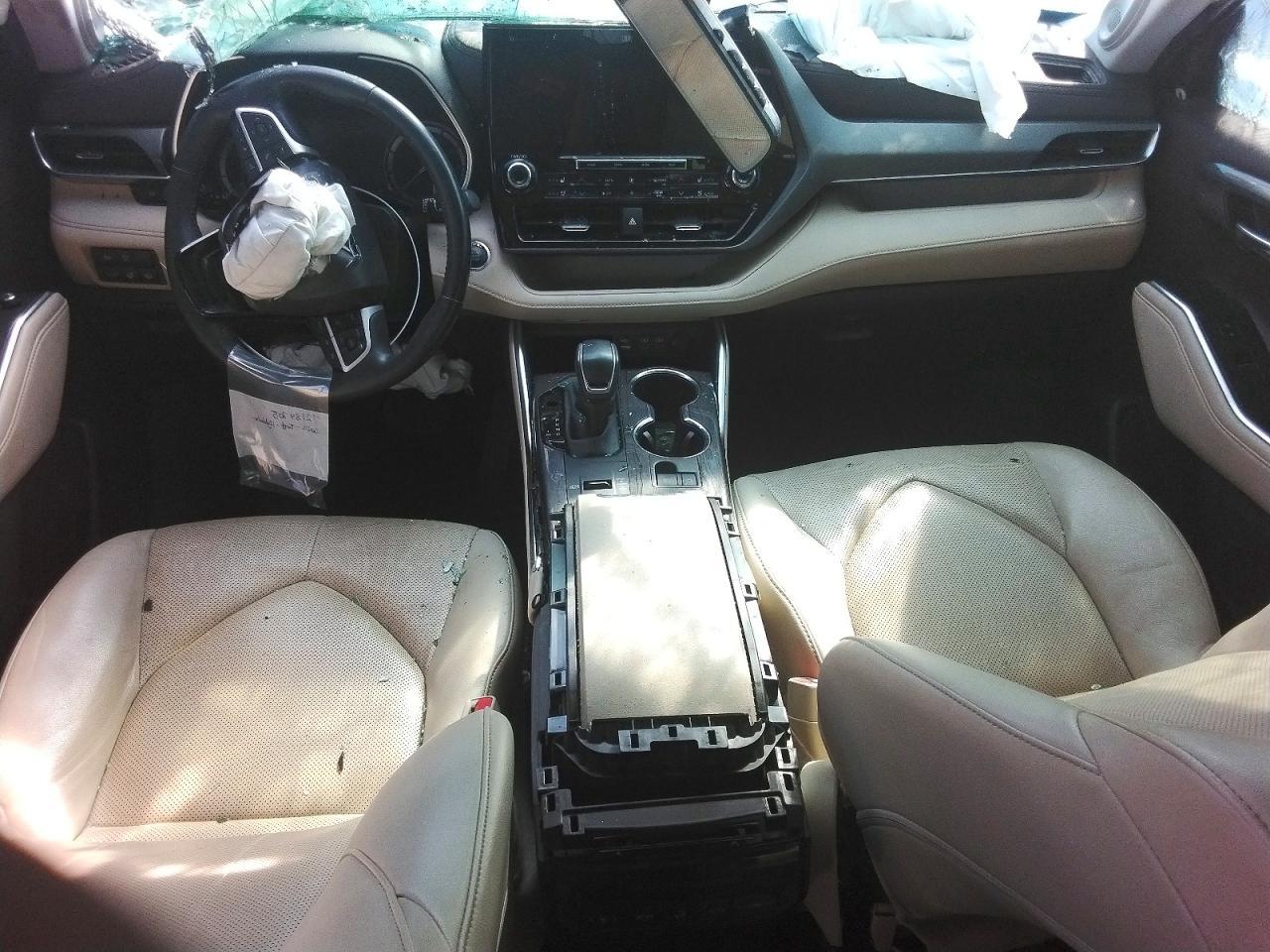 2022 TOYOTA HIGHLANDER