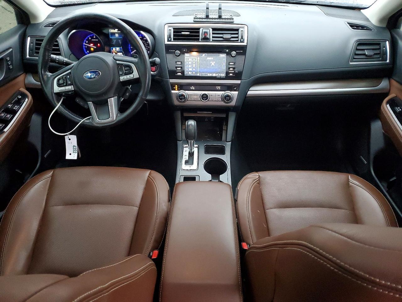 2017 SUBARU Outback