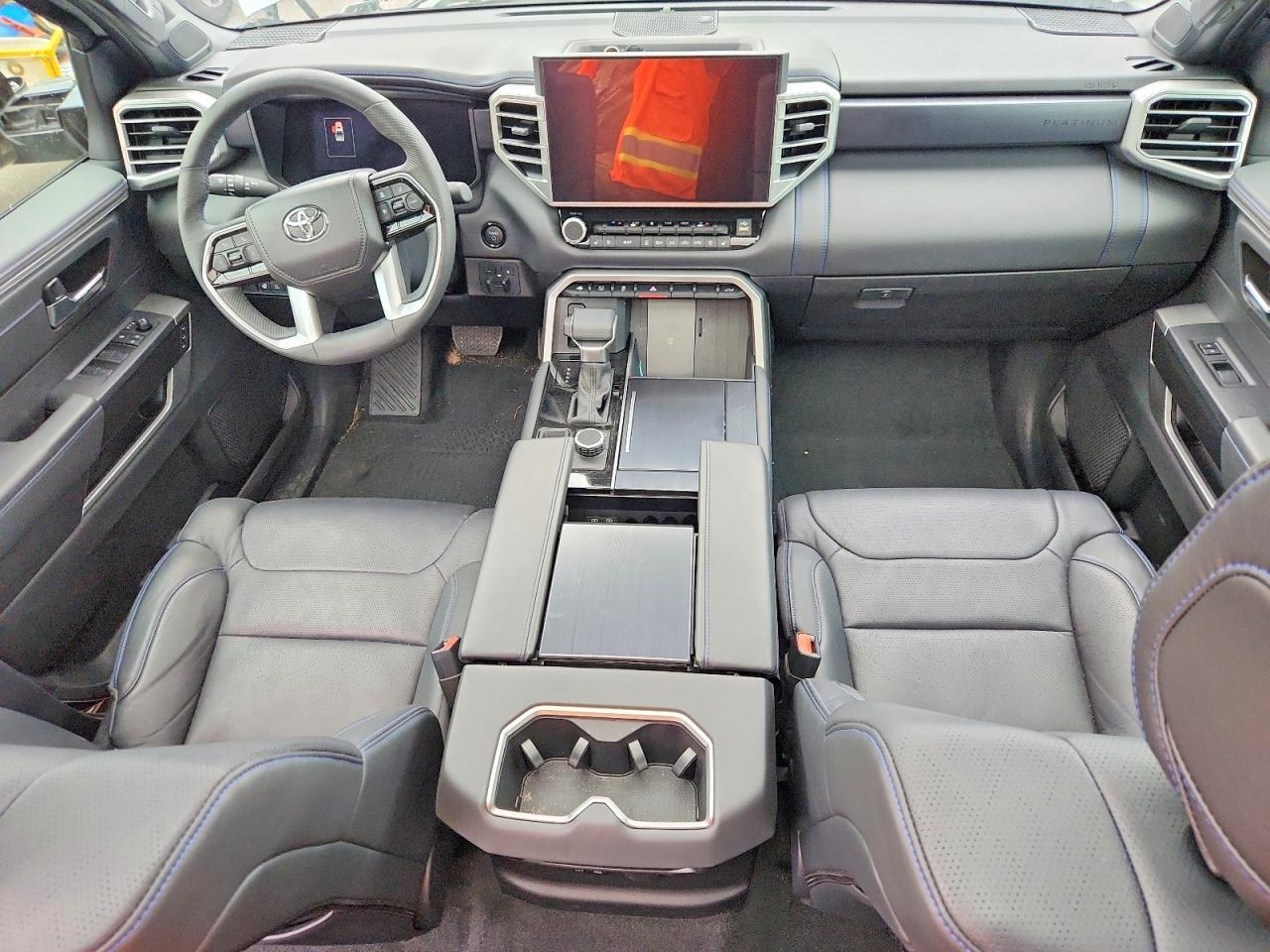 2025 TOYOTA TUNDRA