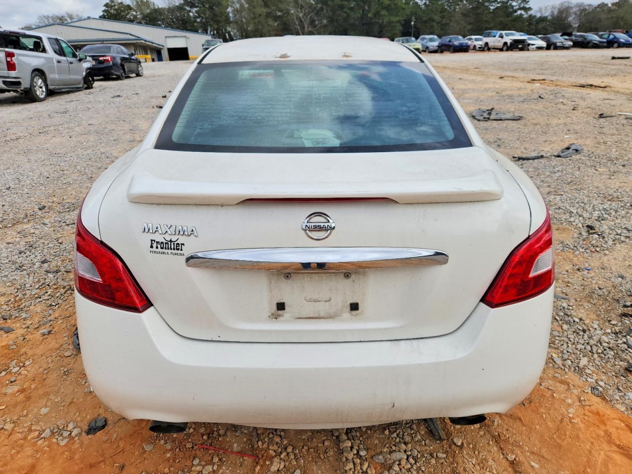 2010 NISSAN Maxima