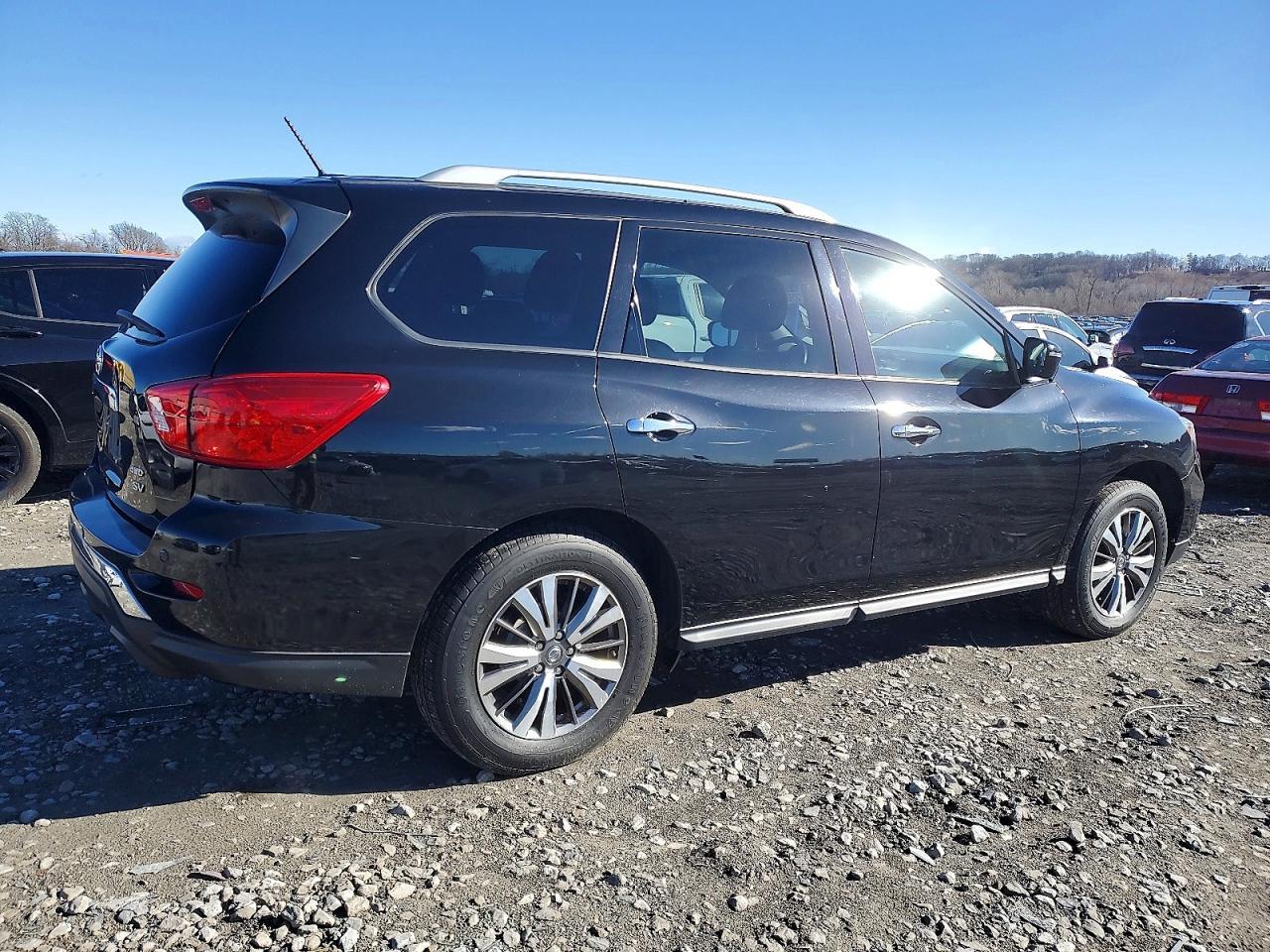 2018 NISSAN PATHFINDER