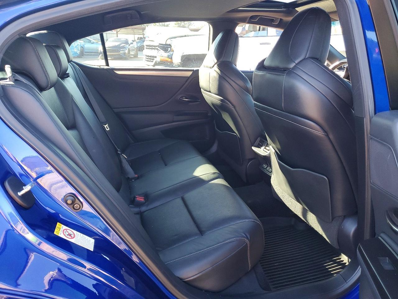 2019 LEXUS ES 350